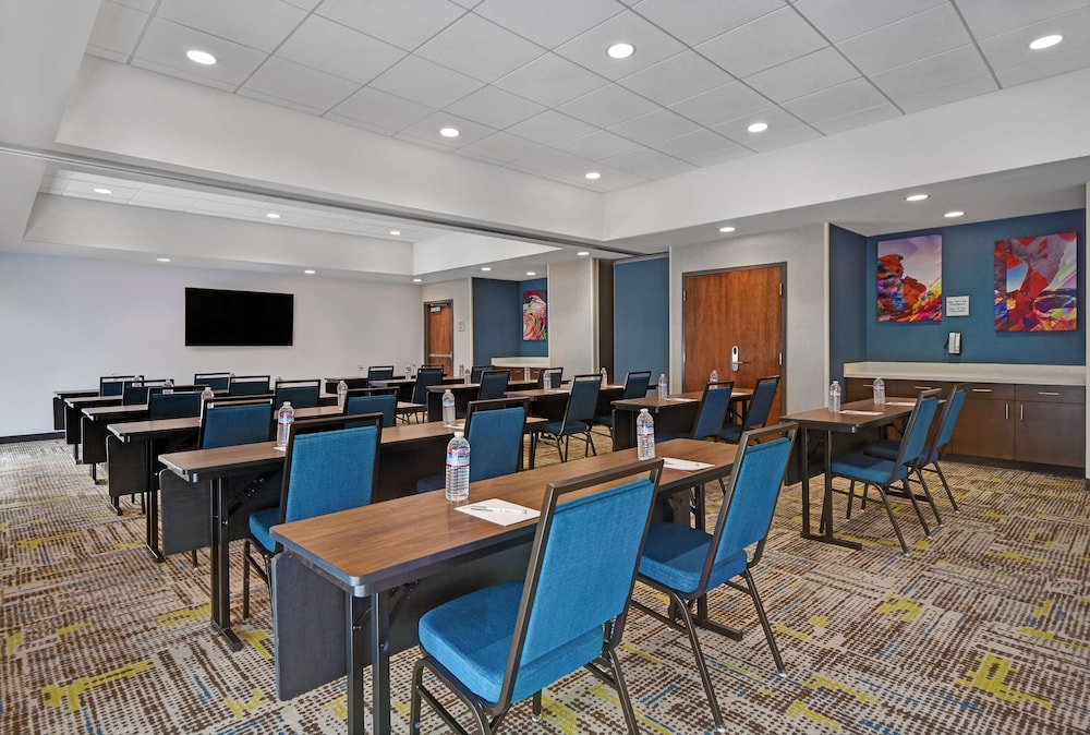Hampton Inn Las Vegas Strip South NV - photo 42