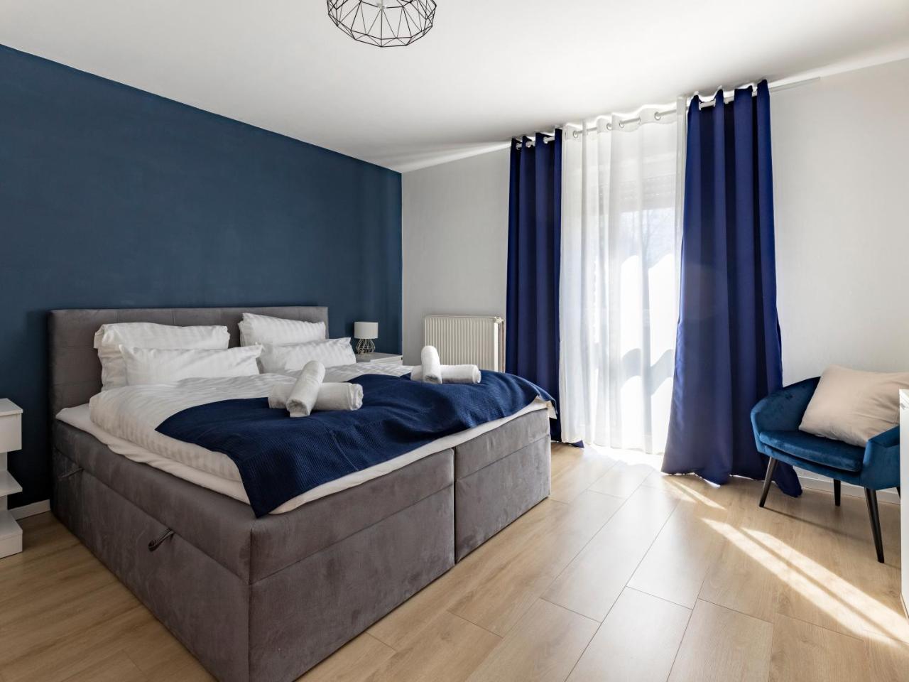Arena in der Nähe Tiefgarage Balkon Küche Smart TV — 4-Star Luxury Hotel in Gelsenkirchen, Germany
