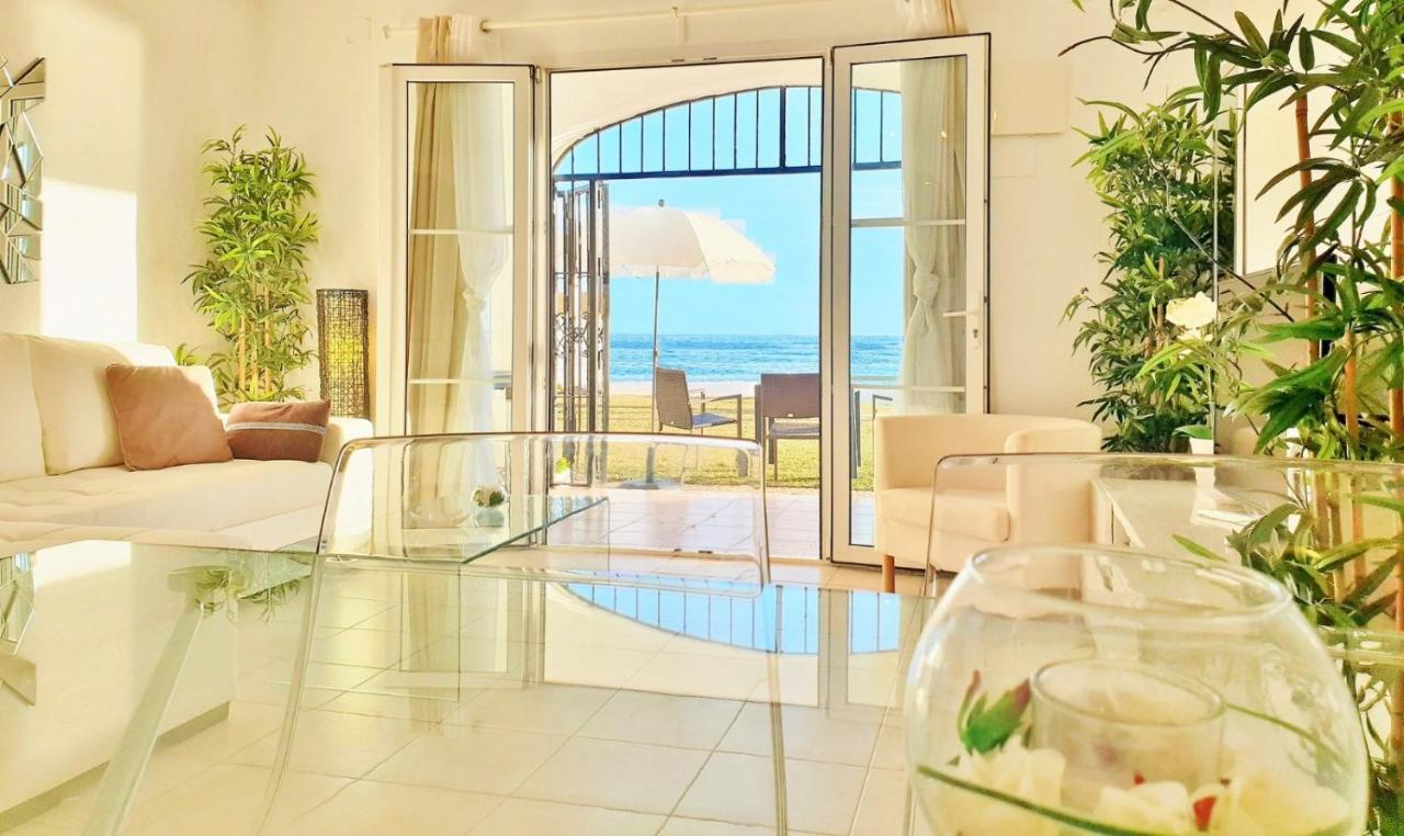 Sea Front Beach House Sandra D — 4-Star Luxury Hotel in Mijas, Spain