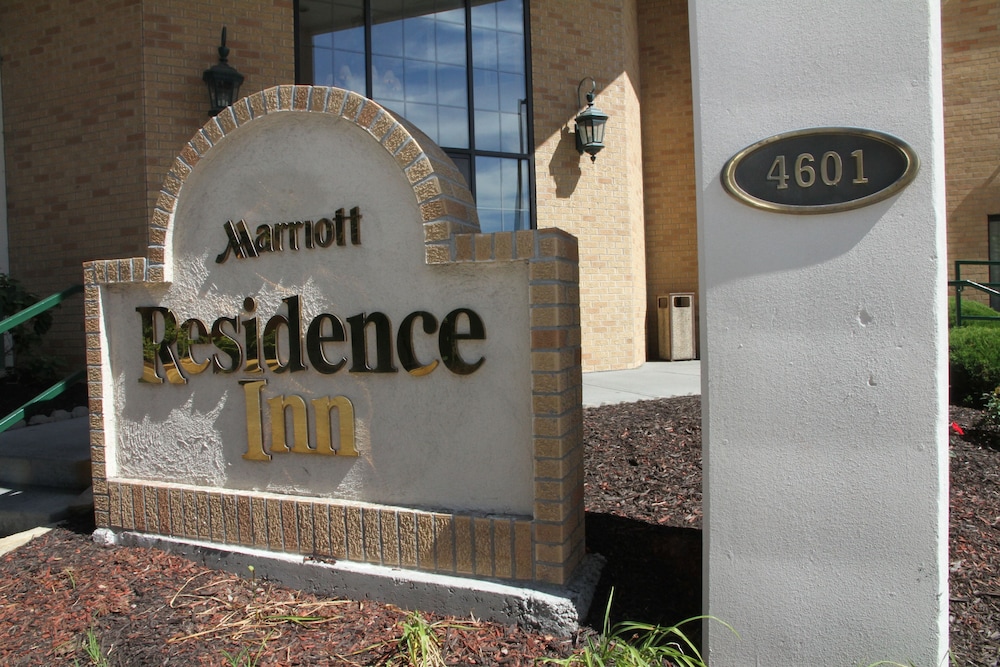Residence Inn by Marriott Kansas City Country Club Plaza - photo 37