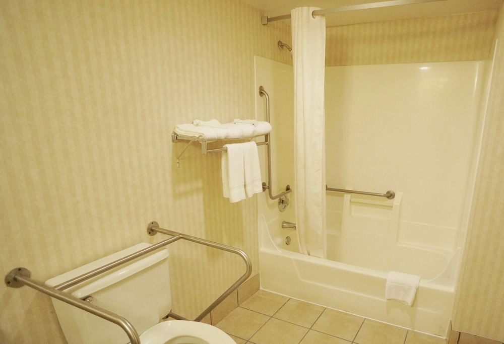 Red Roof Inn Gurnee Waukegan - photo 8
