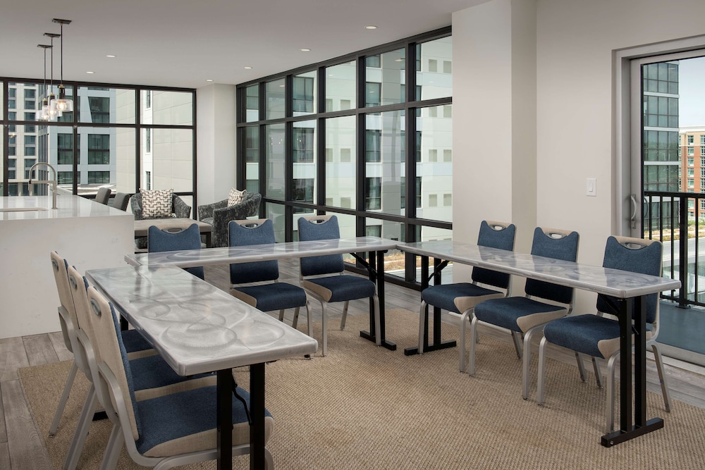 Home2 Suites by Hilton Nashville Downtown Convention Center - photo 34