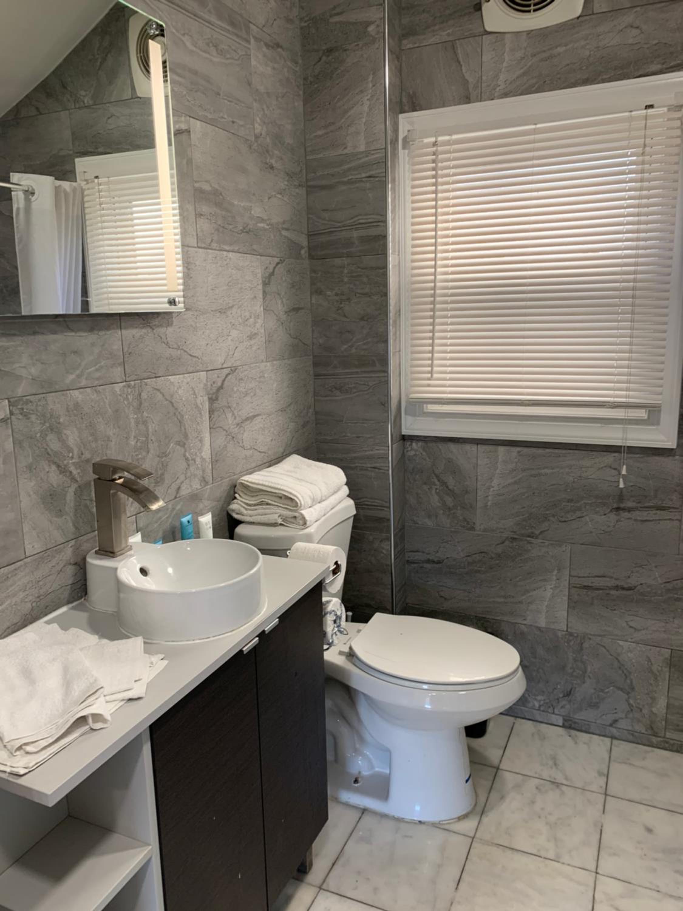 Penn Lodge Hotel & Suites - photo 17