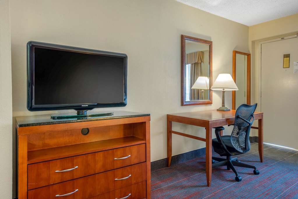 Quality Inn Savannah Historic District - photo 20