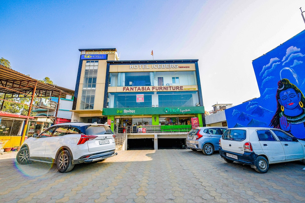 Fabhotel Ice Berg in Dehra Dun, India