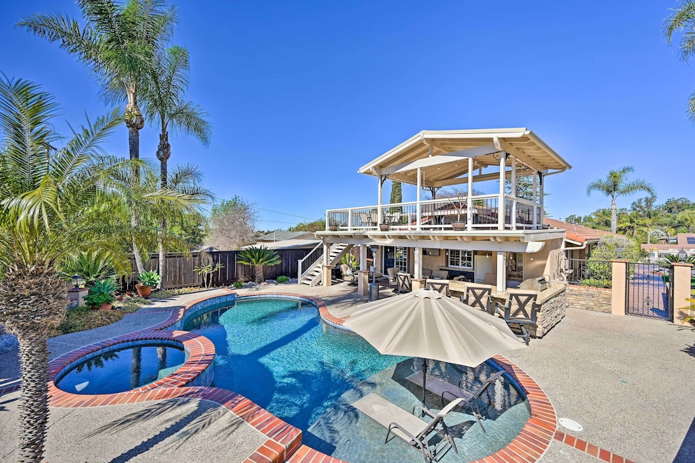 Vista Home with Pool about 11 Mi to Tamarack State Beach — 4-Star Luxury Hotel in Vista, United States