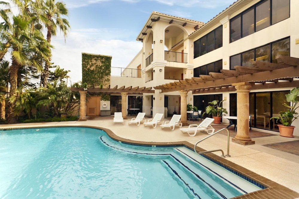 Home2 Suites by Hilton South Padre Island - photo 41