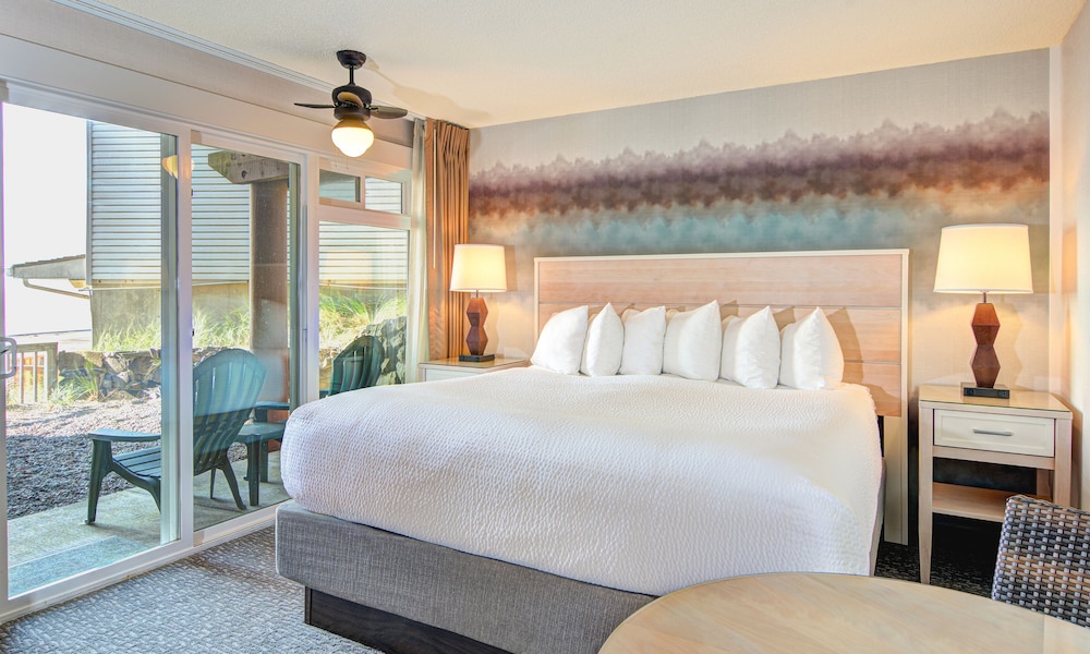 Hallmark Resort Newport - photo 12