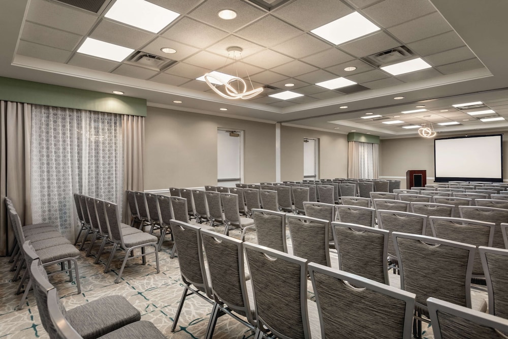 Hilton Garden Inn Bridgewater - photo 38