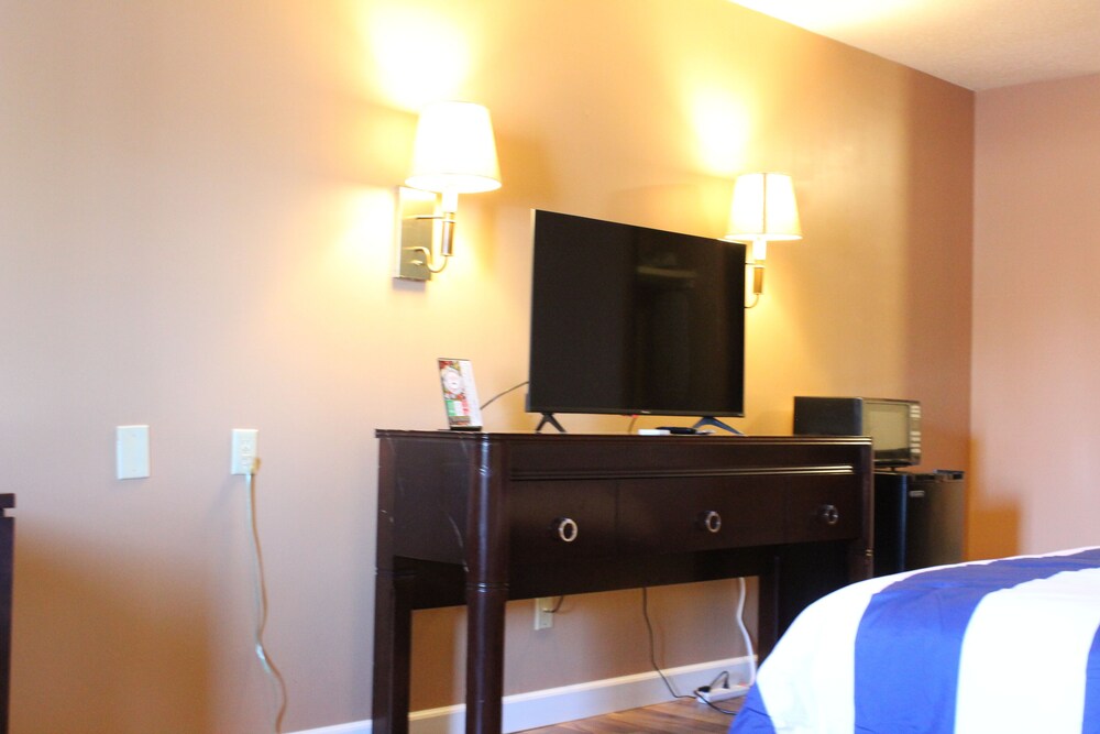 Bellevue Hotel & Suites - photo 16