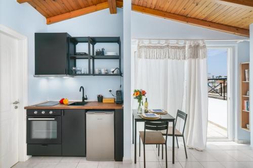 DAPHNE lovely loft in the heart of Rethymno — 4-Star Luxury Hotel in Rethymno, Greece