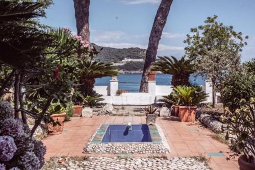 In Vacanza a Gaeta Villa Matilde — 4-Star Luxury Hotel in Gaeta, Italy