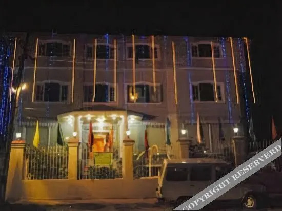 Hotel Nishat View - carbon neutral hotel in Srinagar