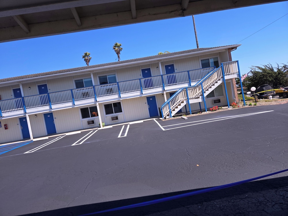 Coast Riders Inn - photo 95