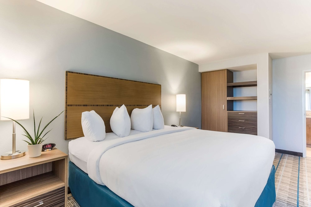 MainStay Suites Murfreesboro - photo 7