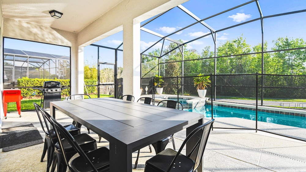 Spacious 12 bed Villa With Pool & Resort Amenities - photo 71