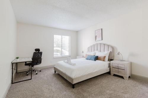 Rosehill Pointe 185 I Spacious 1 Bed 1 Bath — 4-Star Luxury Hotel in Lenexa, United States
