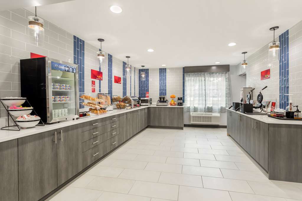 Best Western Plus Magnolia Inn Suites - photo 40
