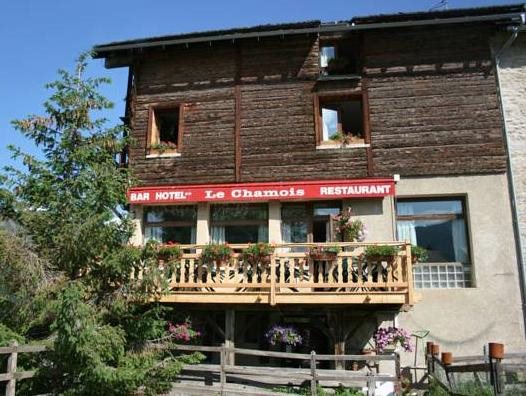 Le Chamois - carbon neutral hotel in Unknown City