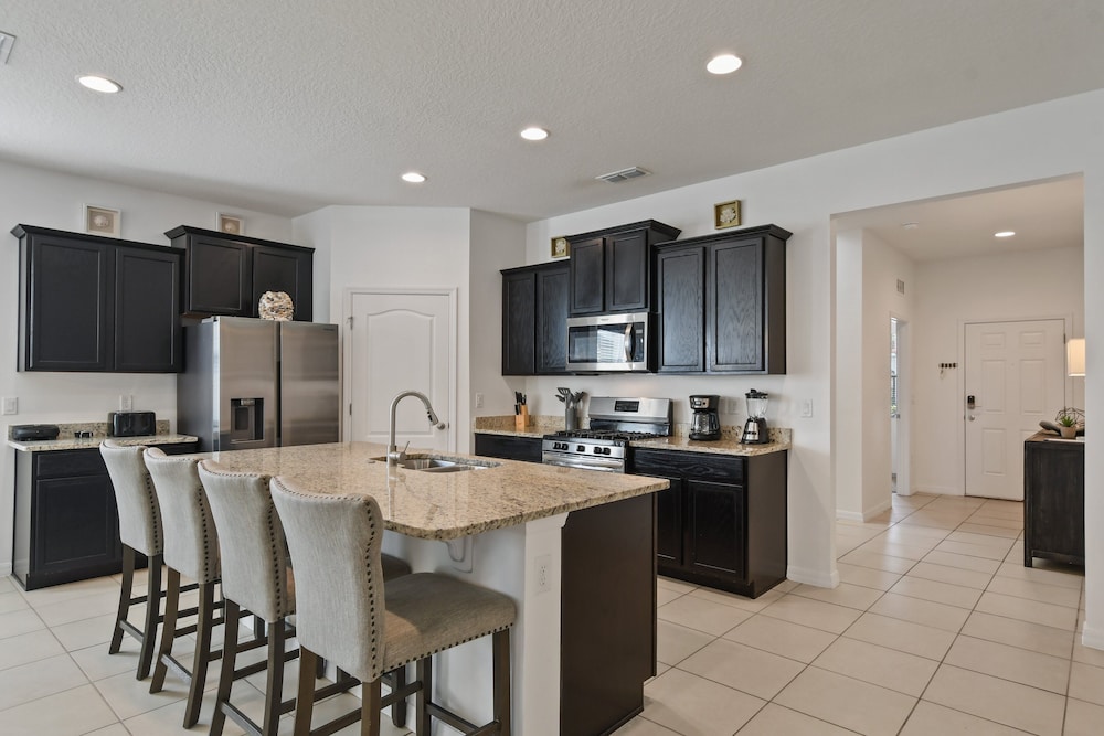 Elegant 7bed 5.5bath Pool Villa at Solterra Resort - photo 11