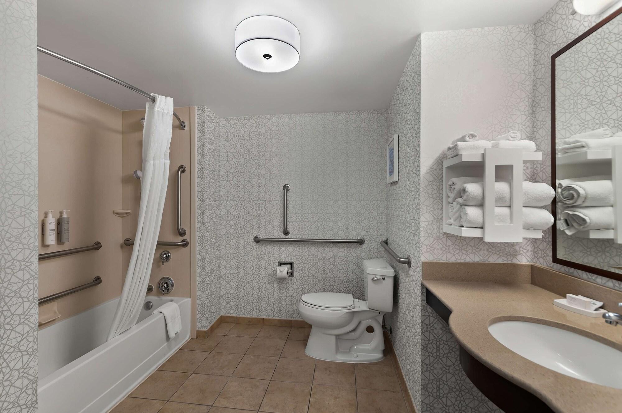 Hampton Inn & Suites Fort Belvoir Alexandria South - photo 19