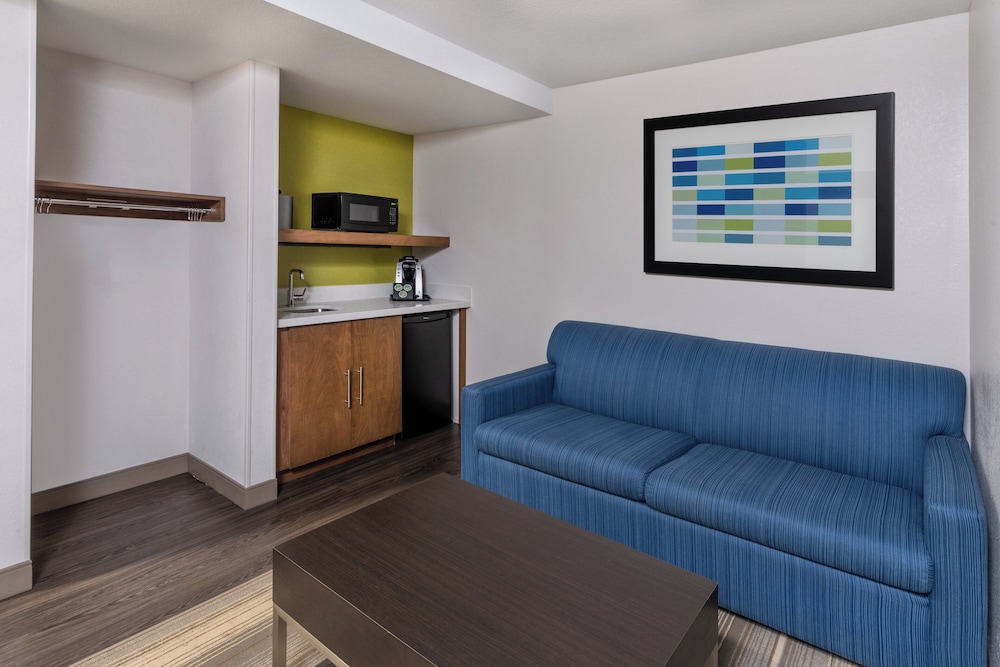 Holiday Inn Express Hotel & Suites Deadwood Gold Dust Casino - photo 10
