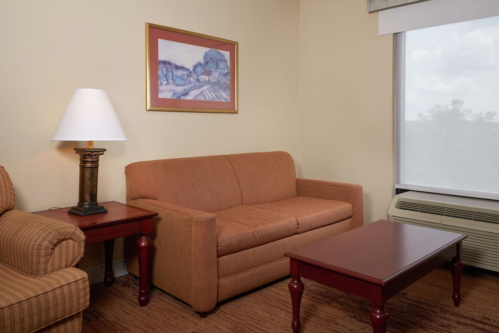 Hampton Inn Shrewsbury - photo 11