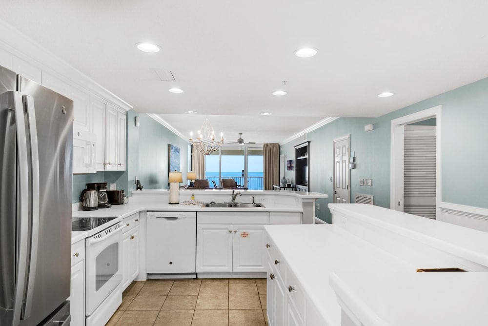 Majestic Beach Towers 2 1509 - photo 16