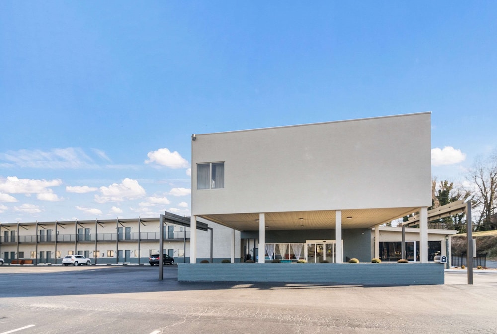 Quality Inn On The Lake Clarksville Boydton - featured photo