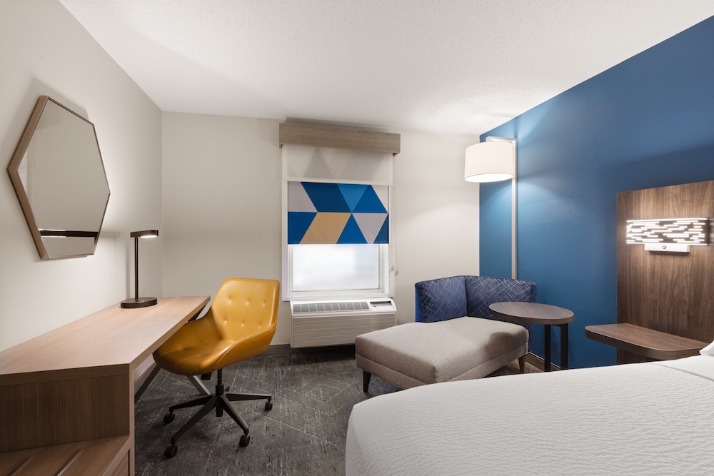 Holiday Inn Express Hotel & Suites Danbury I 84 by IHG - photo 6