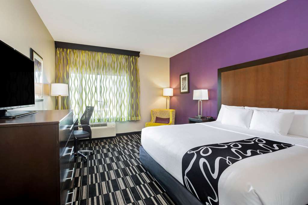 La Quinta Inn & Suites by Wyndham Cedar City - photo 14