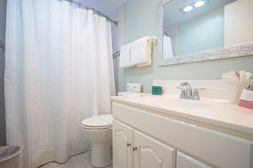 Carriage House Resort Motel - photo 15