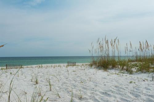 Dip Your Toes by Gulf Coast Getaways in Navarre, United States