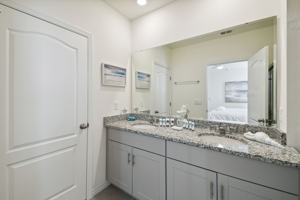 7704oml solterra Resort 7 Bedroom Home by RedAwning - photo 40