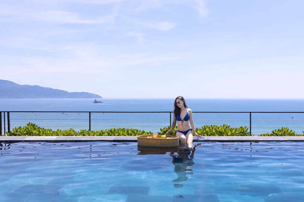 JBAY Beachfront Boutique Hotel — 4-Star Luxury Hotel in Da Nang, Vietnam