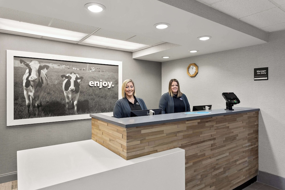 Hampton Inn Bridgeport Clarksburg - photo 4