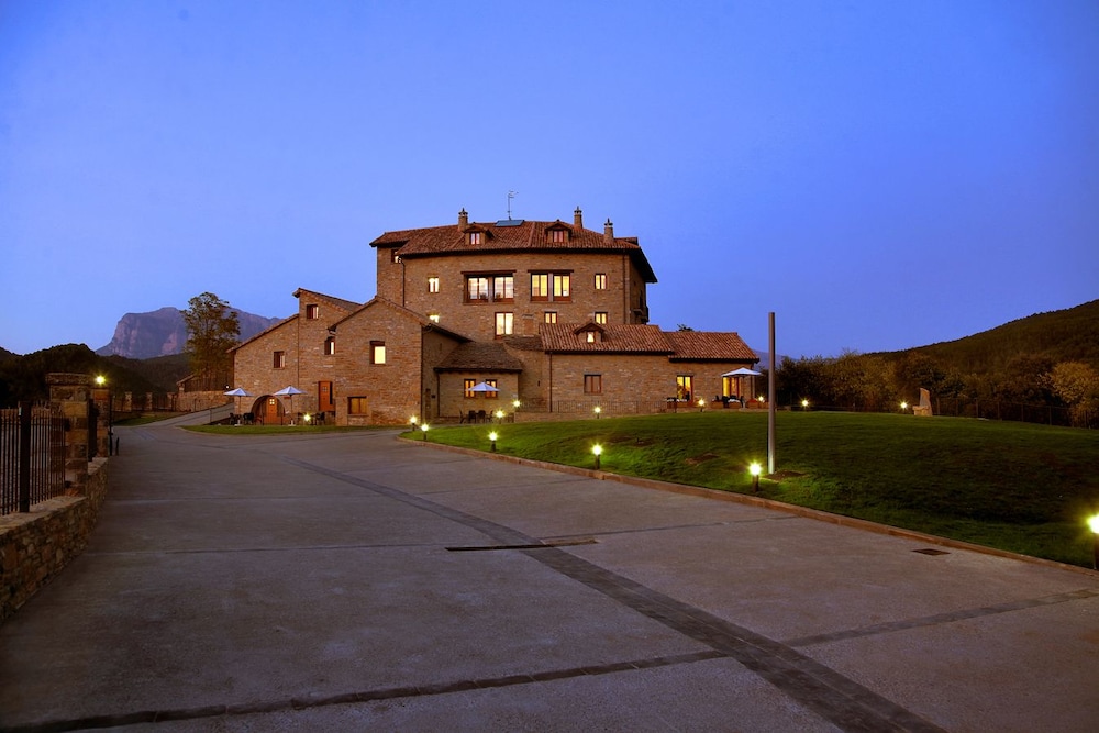 Casas Pirineo Turismo Rural Con Historia Ainsa — Ainsa