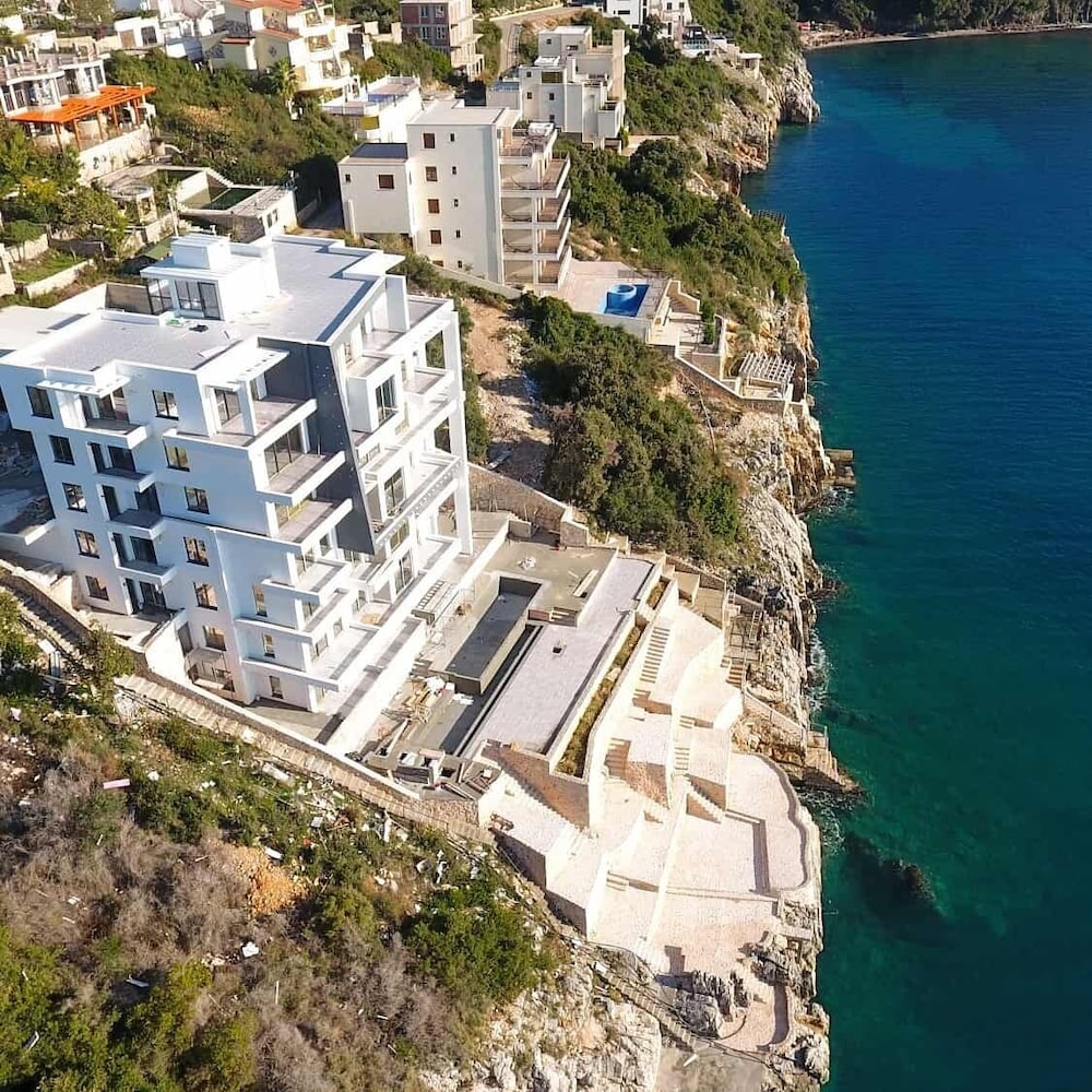 Dollaku Apartments — 4-Star Luxury Hotel in Bar, Montenegro