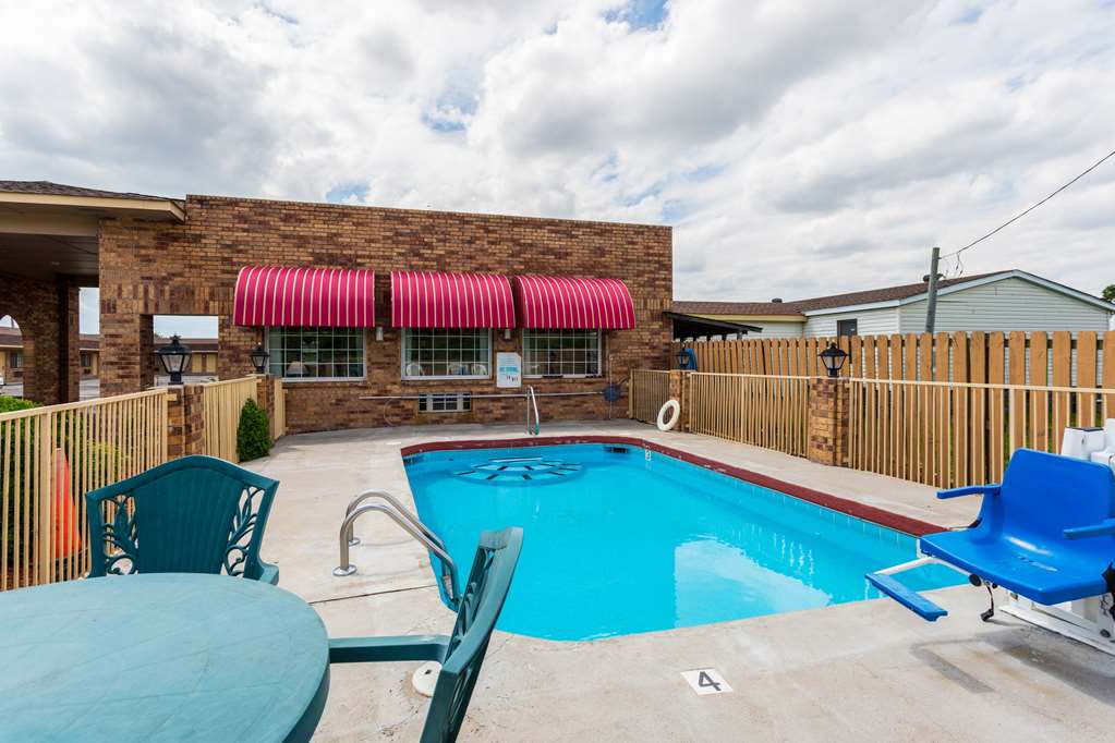 Econo Lodge & Suites Brinkley - photo 29