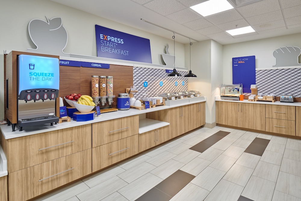 Holiday Inn Express & Suites El Paso East Loop 375 by IHG - photo 26
