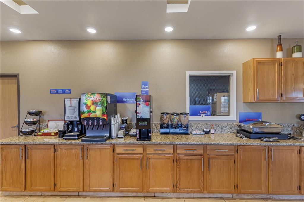 Best Western Firestone Inn & Suites - photo 32