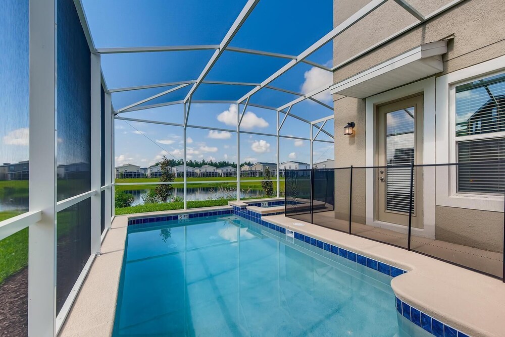 8958 Cc 5br Single Family Retreat with Private Pool - photo 25