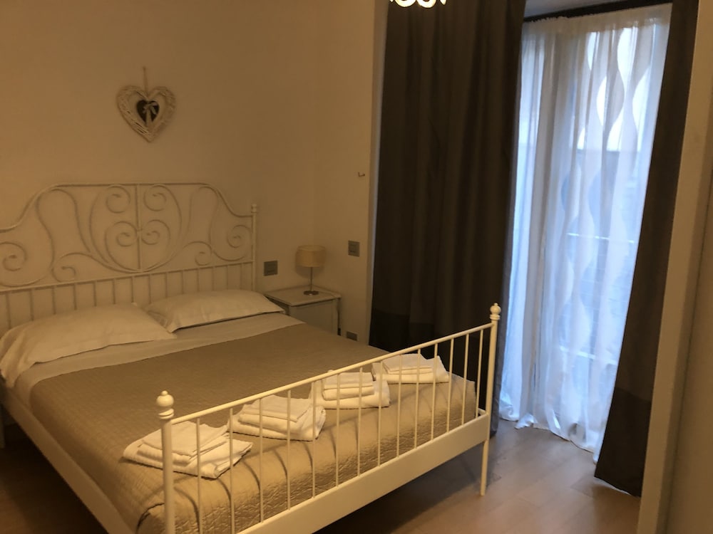 Green 152 Luxury Apartments Rome — 4-Star Luxury Hotel in Rome, Italy