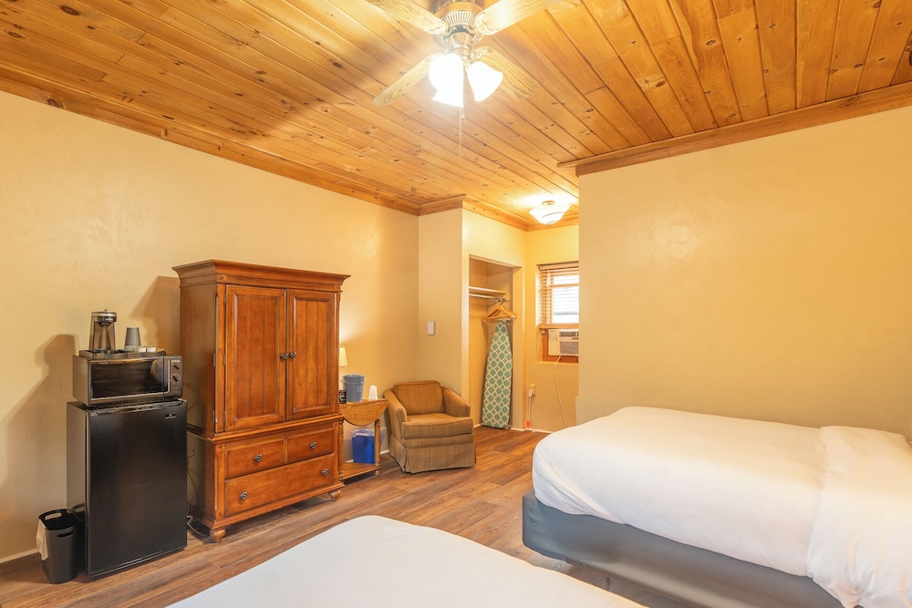 Ridgeway Inn - photo 45