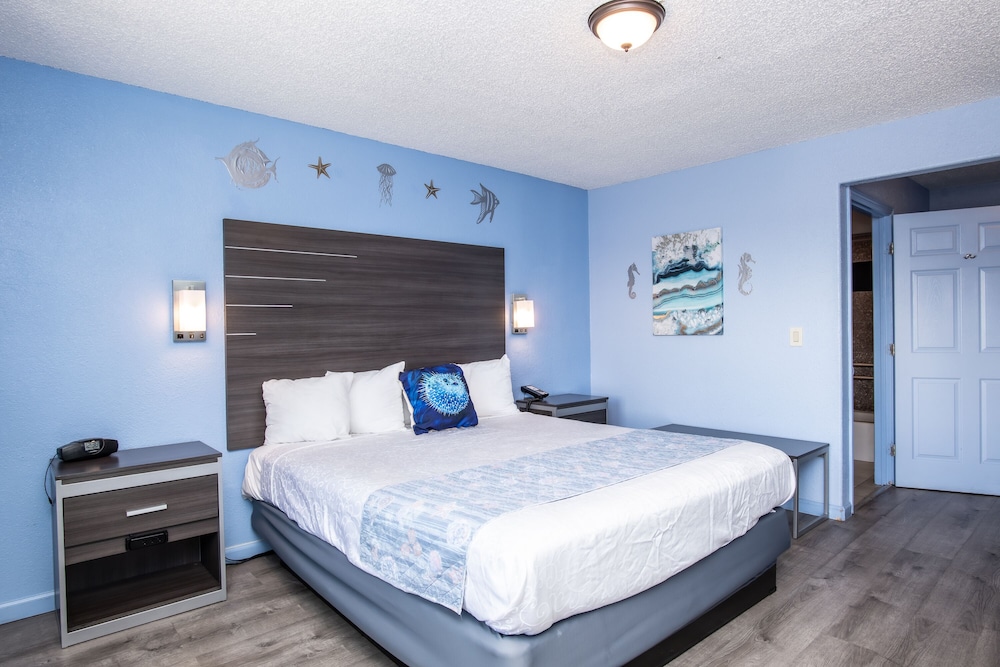 Aqua Breeze Inn - photo 18