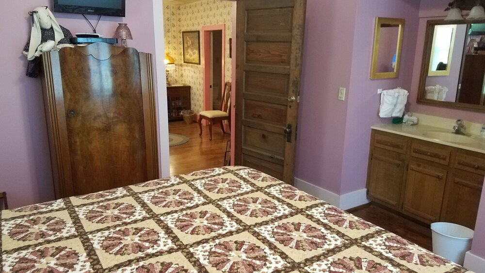 Ozark Country Inn - photo 16