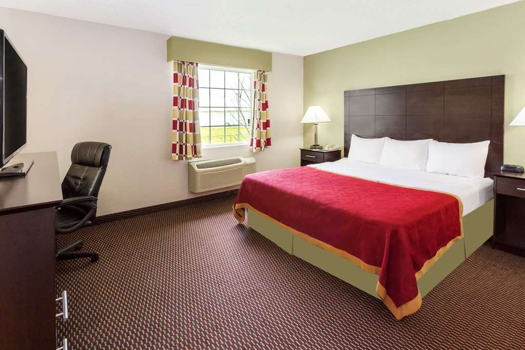 Baymont by Wyndham Beloit - photo 16