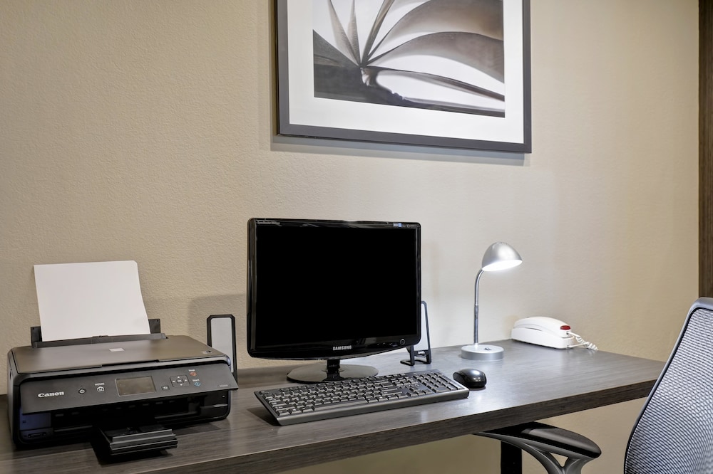 Candlewood Suites Indianapolis South by IHG - photo 34