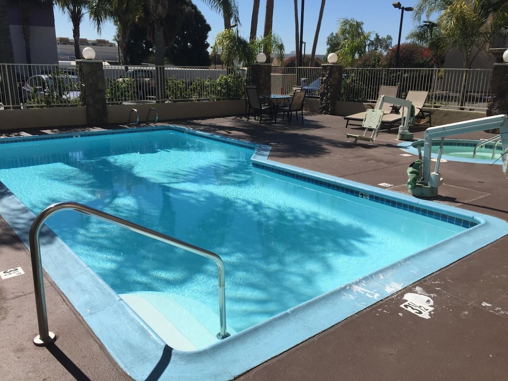 Chula Vista Inn - photo 44