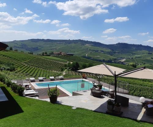 Casa Sobrero — 4-Star Luxury Hotel in Castiglione Falletto, Italy